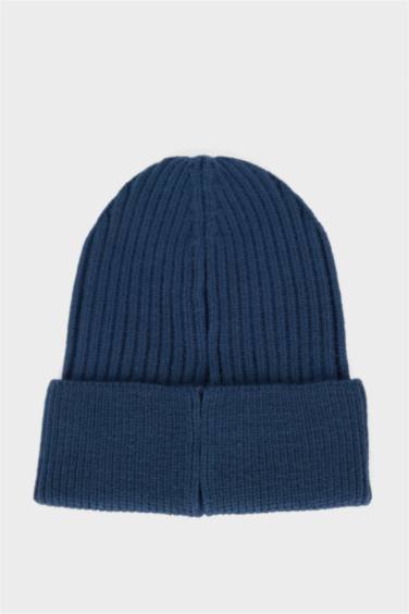 Man Fleece Lined Labeled Beanie