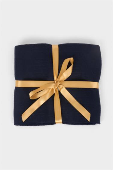 Man Christmas Themed Woven Scarf