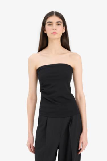 Slim Fit Strapless Black Blouse