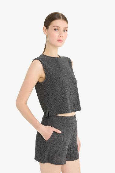 Boxy Fit Crew Neck Crepe Tank Top