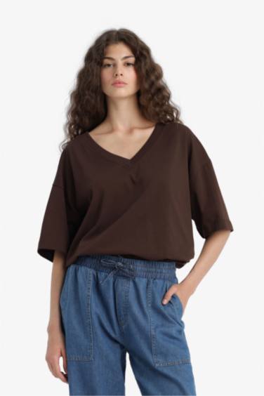 Oversize Fit V Neck Short Sleeve T-Shirt