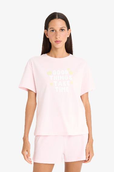 طقم بيجاما تيشيرت وشورت - قطعتين