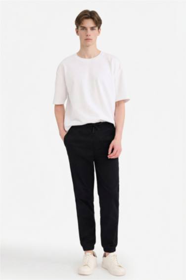 Jogger Fit Beli Bağcıklı Üç Cepli Pantolon
