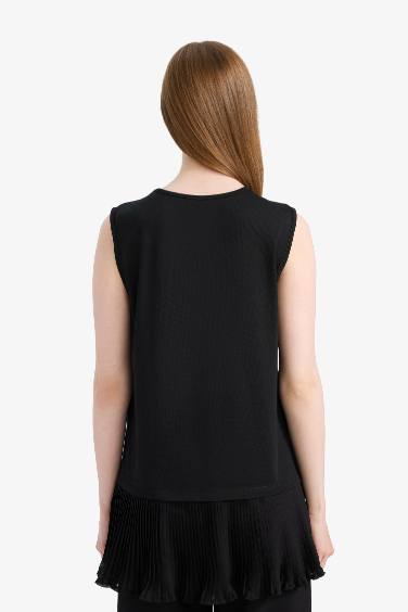 Regular Fit Crew Neck Basic Sleeveless Tunic
