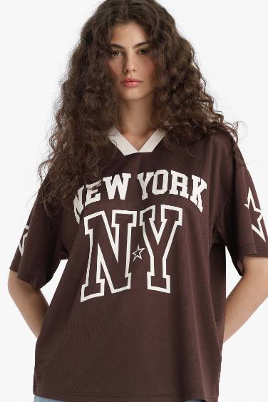 Oversize Fit V Neck Printed Jersey Fabric T-Shirt