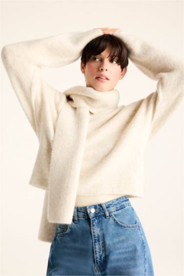 V-Neck Soft Textured Seamless Knit Pullover