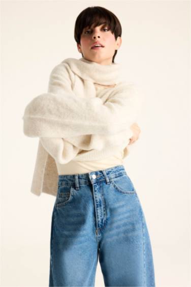 V-Neck Soft Textured Seamless Knit Pullover