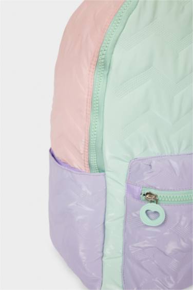 حقيبة مدرسية للبنات