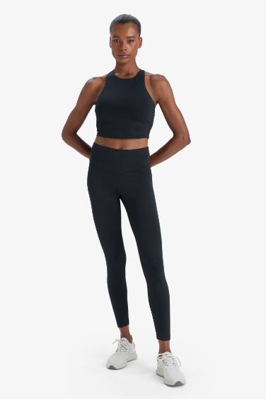 Спортивный бюстгальтер DeFactoFit с круглым вырезом и съемными подушечками из эластичной ткани