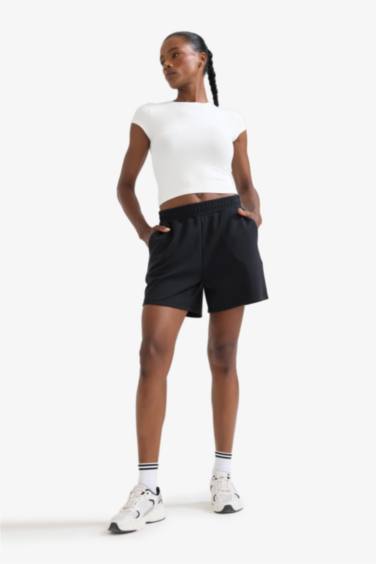 شورت رياضي قصير قصة عادية من DeFactoFit