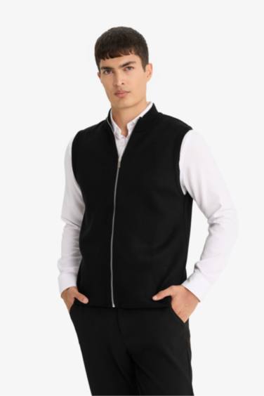 فيست تريكو قصة عادية هاي كول