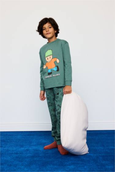 Boy Stumble Guys Top Bottoms 2 Piece Pajama Set