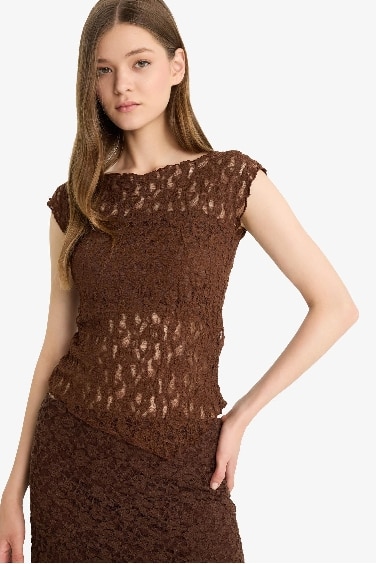 Woman Short Sleeve T-Shirt