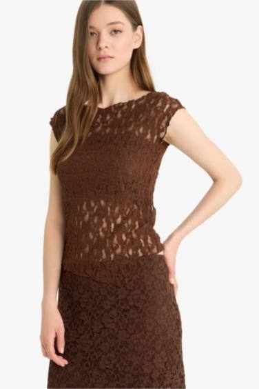 Woman Short Sleeve T-Shirt