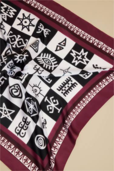 Kadın Göbeklitepe Temalı Fular