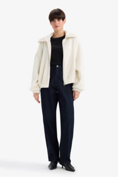 سويت شيرت اوفر سايز قطيفة فرو بياقة بولو بسوسته