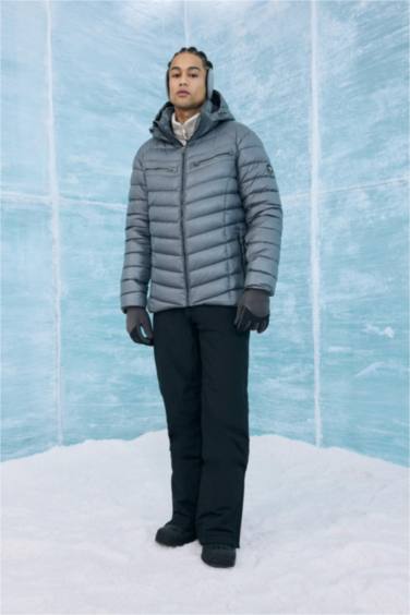 Лыжная куртка Defactofit водостойкая Regular Fit с капюшоном, молнией и защитой от ветра