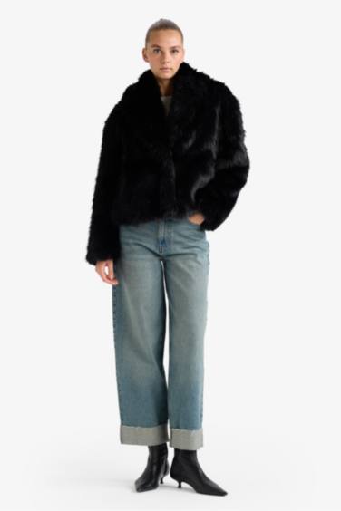 Regular Fit Kısa Suni Kürk