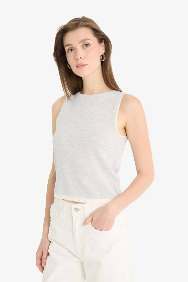 Slim Fit Crew Neck Basic Ribbed Crop Top