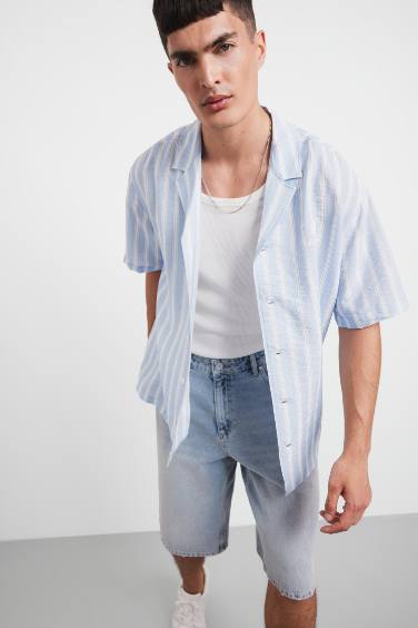 Man Short Sleeve Shirt