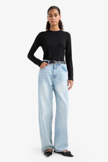 Slim Fit Crew Neck Long Sleeve T-shirt