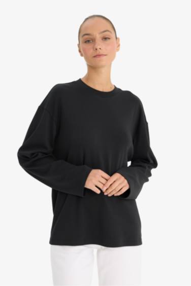 Oversize Fit Crew Neck Long Sleeve T-shirt