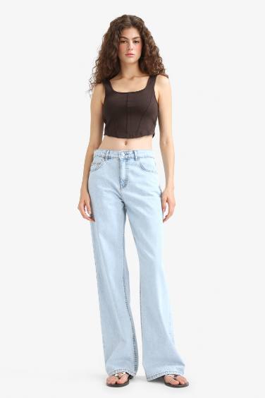 U Neck Basic Crop Top