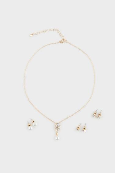 Kadın İnci ve Çiçek Detaylı Gold Kolye Küpe Seti