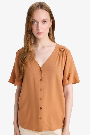 Regular Fit V-Neck Short Sleeve Shirt