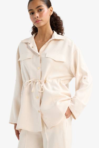 جاكيت خفيف قصة عادية قماش ايوسل بربط من الخصر