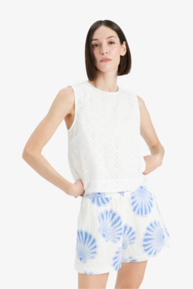 Regular Fit Embroidered Sleeveless Blouse