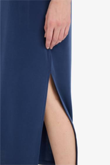 فستان ميدي سادة منسوج بياخة مستديرة