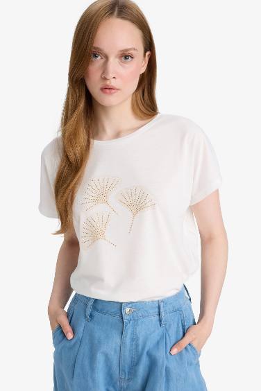 تيشيرت نص كم برقبة مستديرة مطبوع