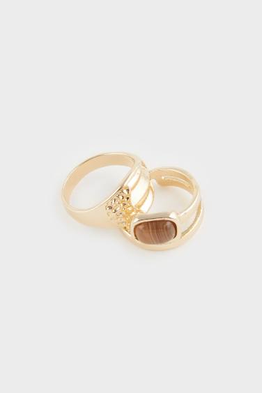 Woman 4 Piece Gold Rings