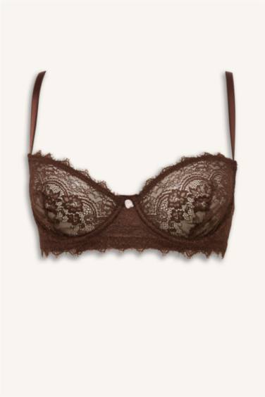 برا بدون بطانة بالدانتيل