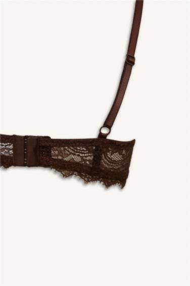 برا بدون بطانة بالدانتيل