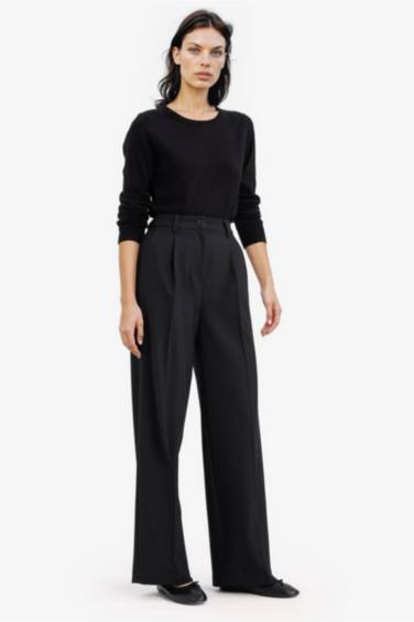 Регулярный крой с круглым вырезом трикотажный свитер