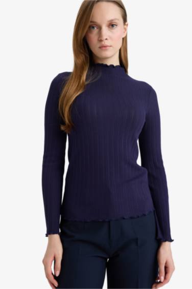 بلوز تريكو ردن طويل مضلع هاينك سليم فيت