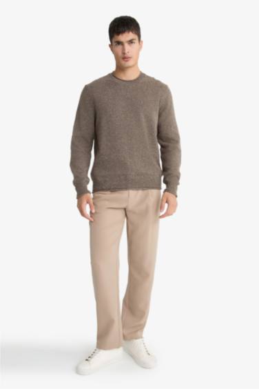 بلوفر تريكو قصة عادية برقبة مستديرة