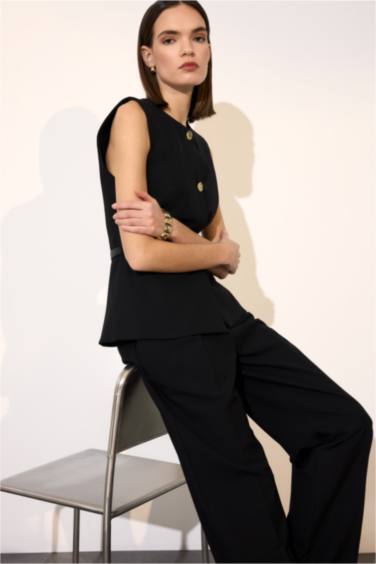 Slim Fit Crew Neck Vest