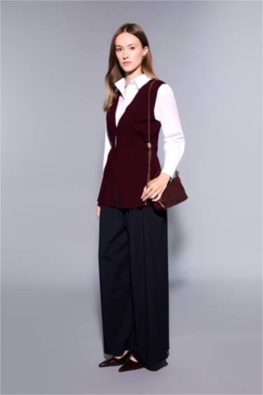 Regular Fit V-Neck Knitwear Vest