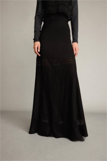 2'li Kroşe Triko Takım Bisiklet Yaka Kolsuz Bluz Beli Lastikli Maxi Etek