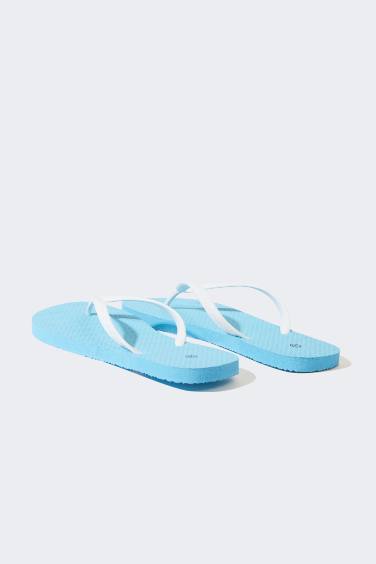 Kadın Düz Taban Parmak Arası Terlik