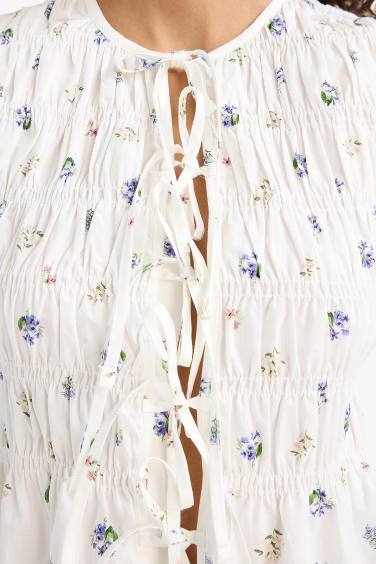 Fitted Crew Neck Floral Tie Front Poplin Sleeveless Blouse