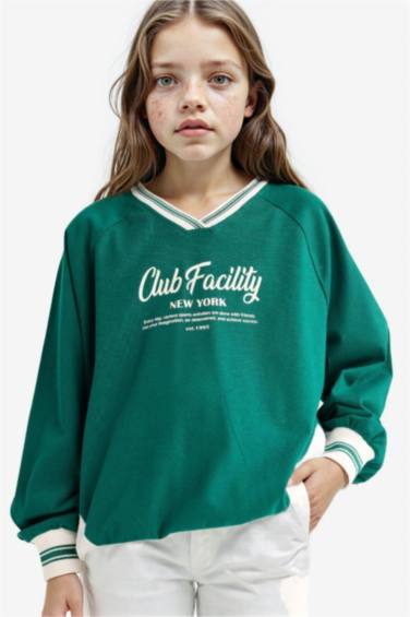 Girl Oversize Fit V-Neck Printed Sweatshirt