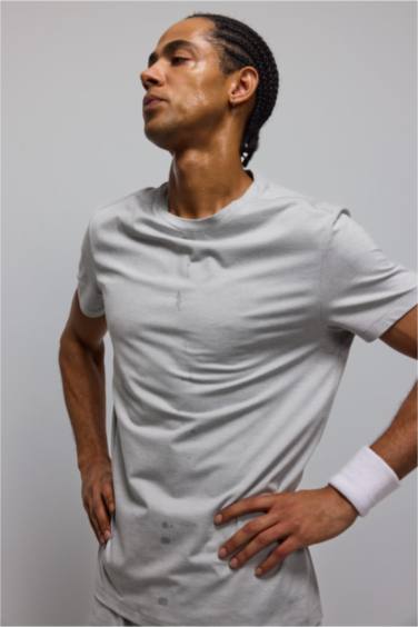 Standard Fit Crew Neck T-Shirt