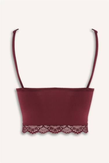 Saten Dantel Detaylı Üst-Fall in Love