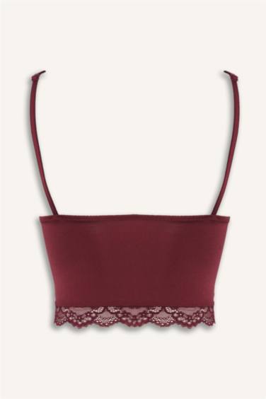 Saten Dantel Detaylı Üst-Fall in Love