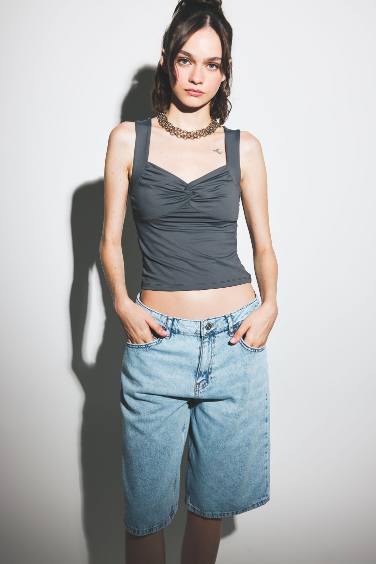 Slim Fit Heart Collar Tank Top