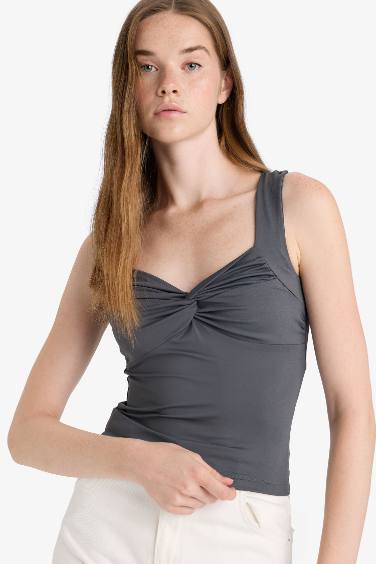 Slim Fit Heart Collar Tank Top